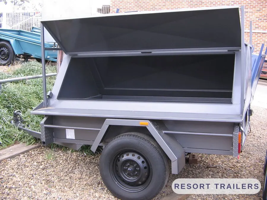 Lo-line canopy with the full side open — built by Resort Trailers